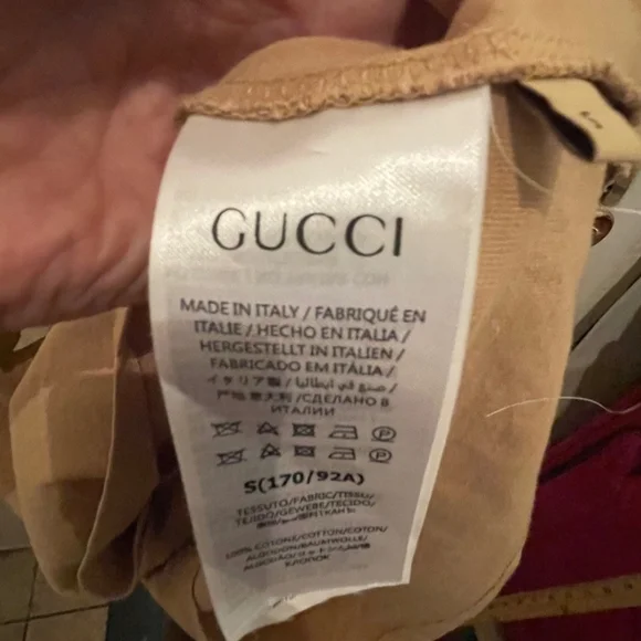 Gucci Tan T-Shirt with Dachshund Print - Picture 2 of 7